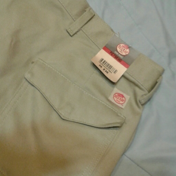 red kap khaki pants